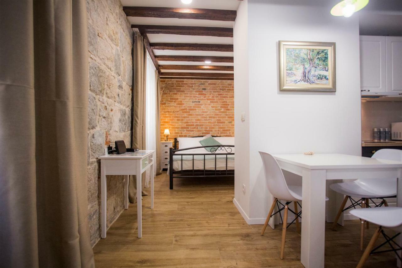 Studio Apartman Ana Split Exterior foto